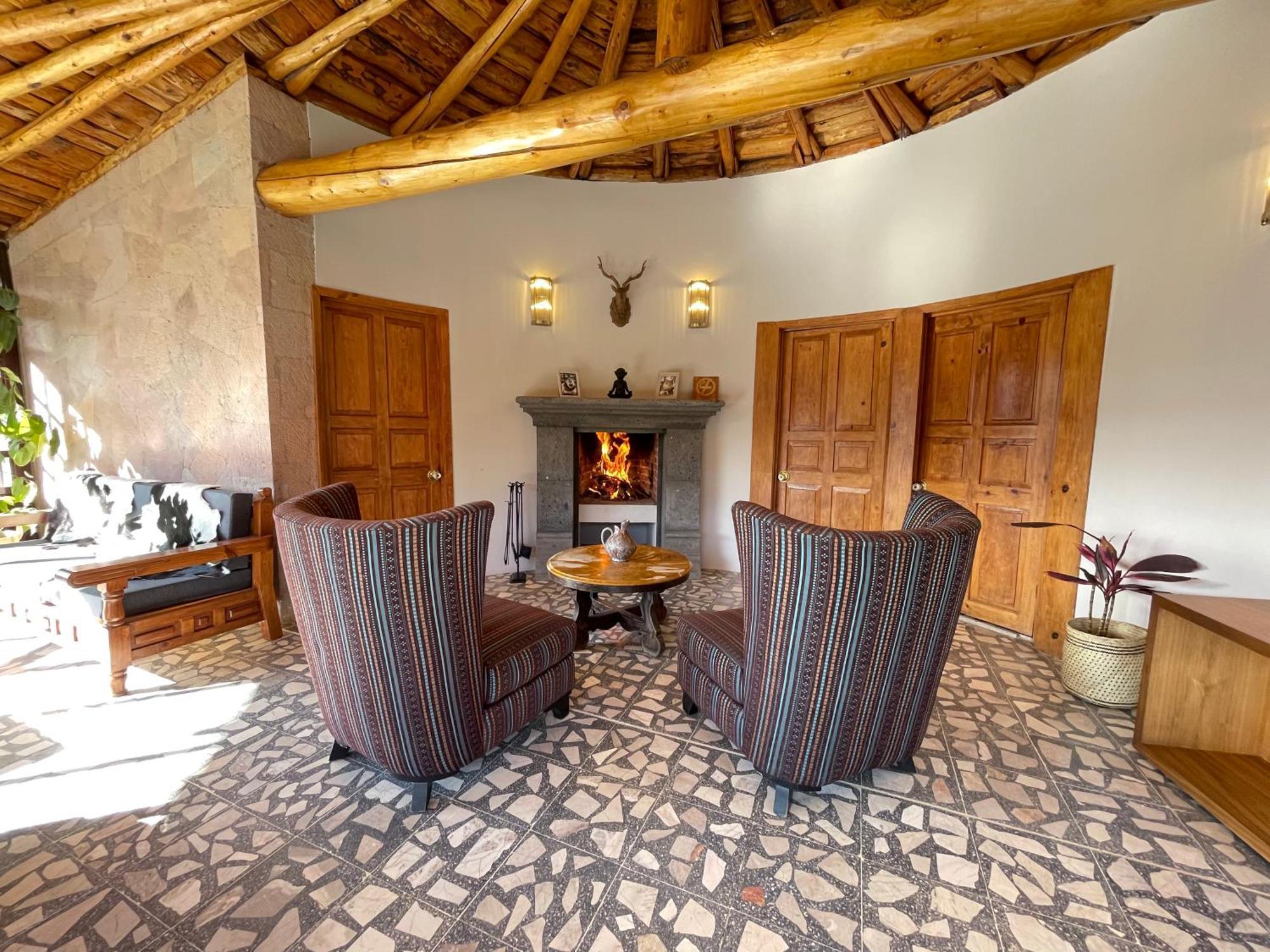 Cabanas Real Victoria Tlalpujahua de Rayón Eksteriør bilde